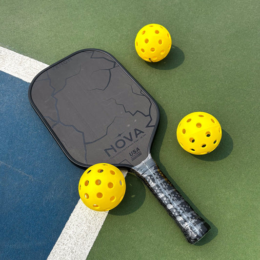 Nova Venom pickleball paddle
