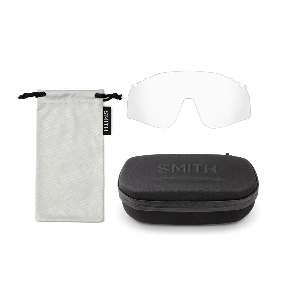 Smith Defy Sunglasses (Matte Black/ChromaPop Photochromic Clear To Gray)
